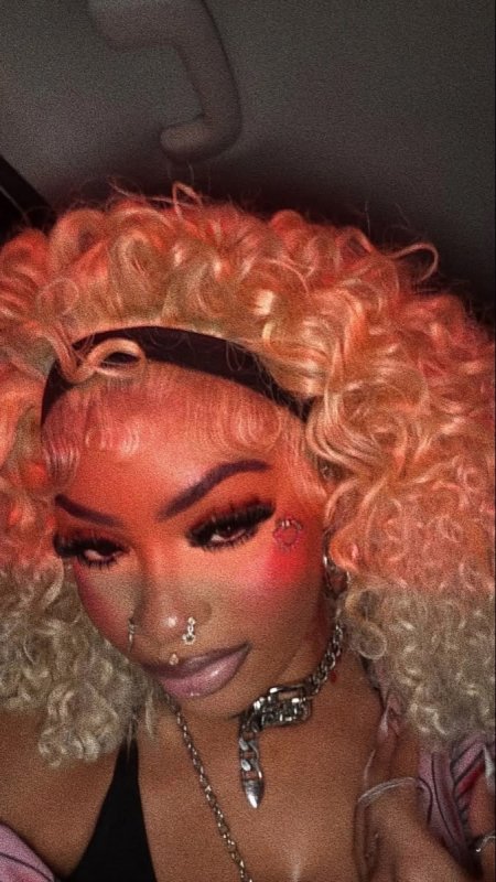 Come be my pay pigs